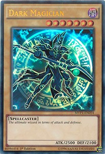 Dunkler Magier (V.1) MVP1-054 Ultra Rare Light Played Deutsch 1. Auflage