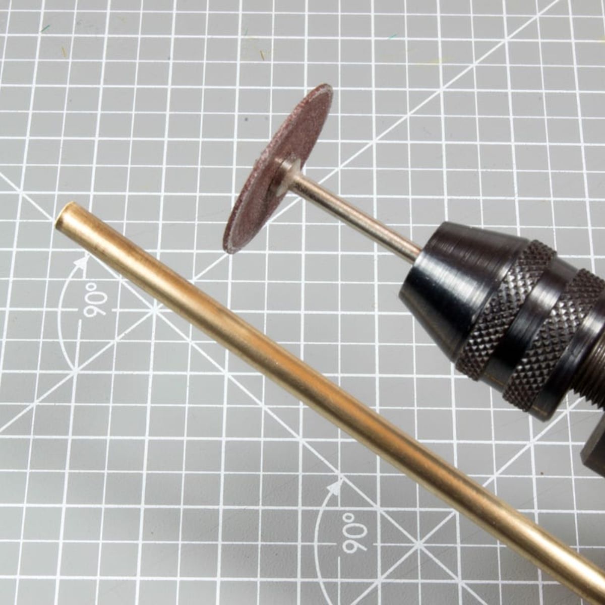 AK Interactive Dioramas BRASS PIPES 2,6mm, 2 units