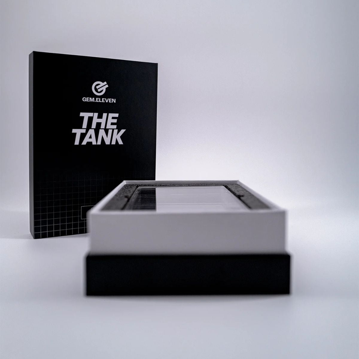 Gem.Eleven The Tank Display Case